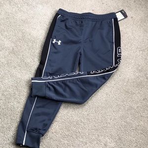 UNDER ARMOUR BOYS SIZE 4 JOGGER PANT